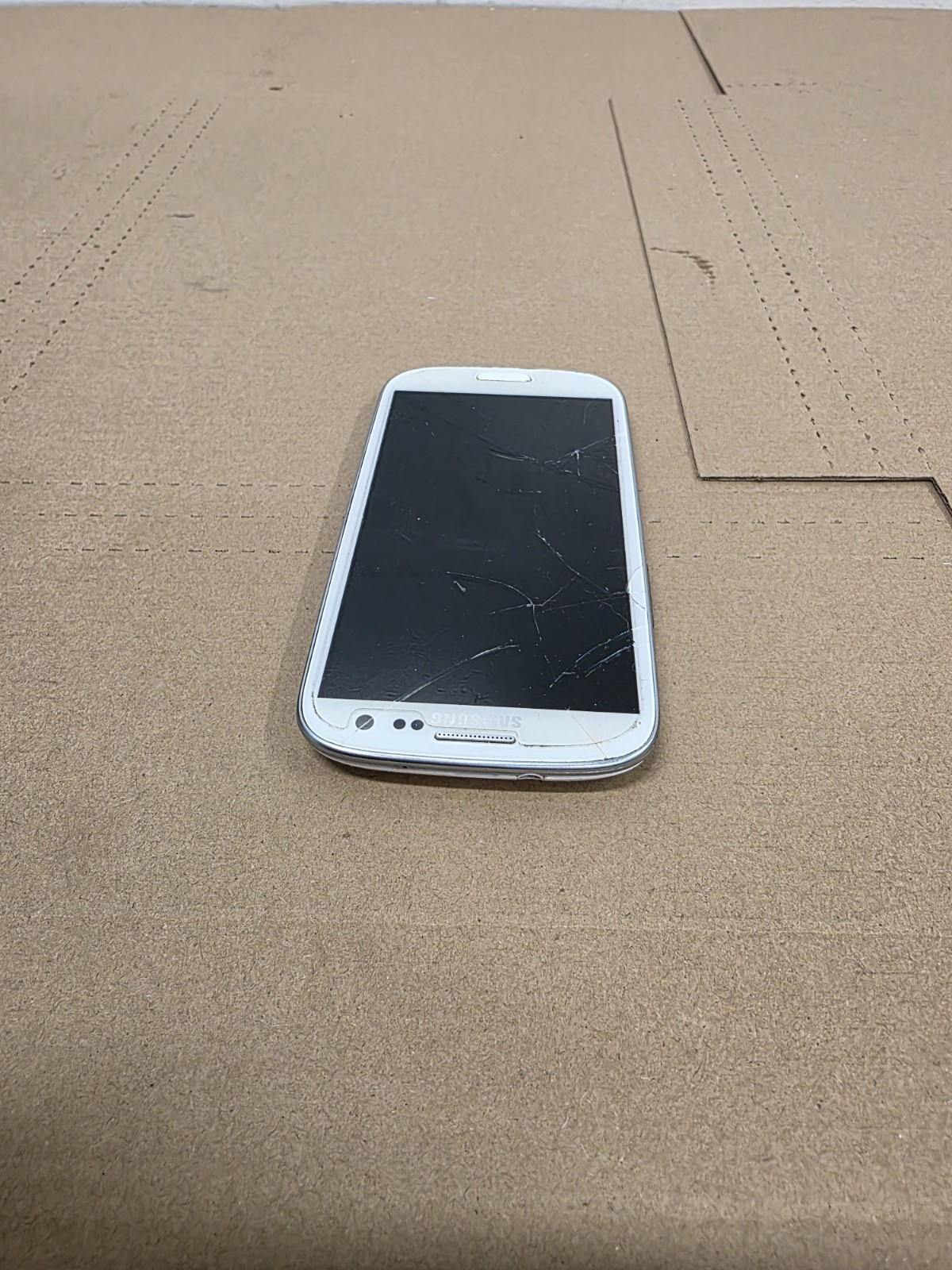 Samsung Galaxy S III (S3) (T-Mobile) – CRACKED