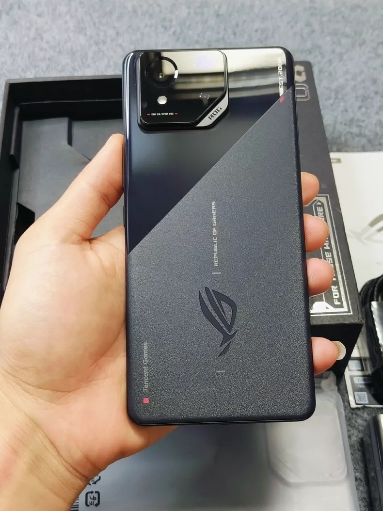 Asus ROG Phone 8 5G 6.78″ 50MP Android Google Play Global 12+256GB RAM