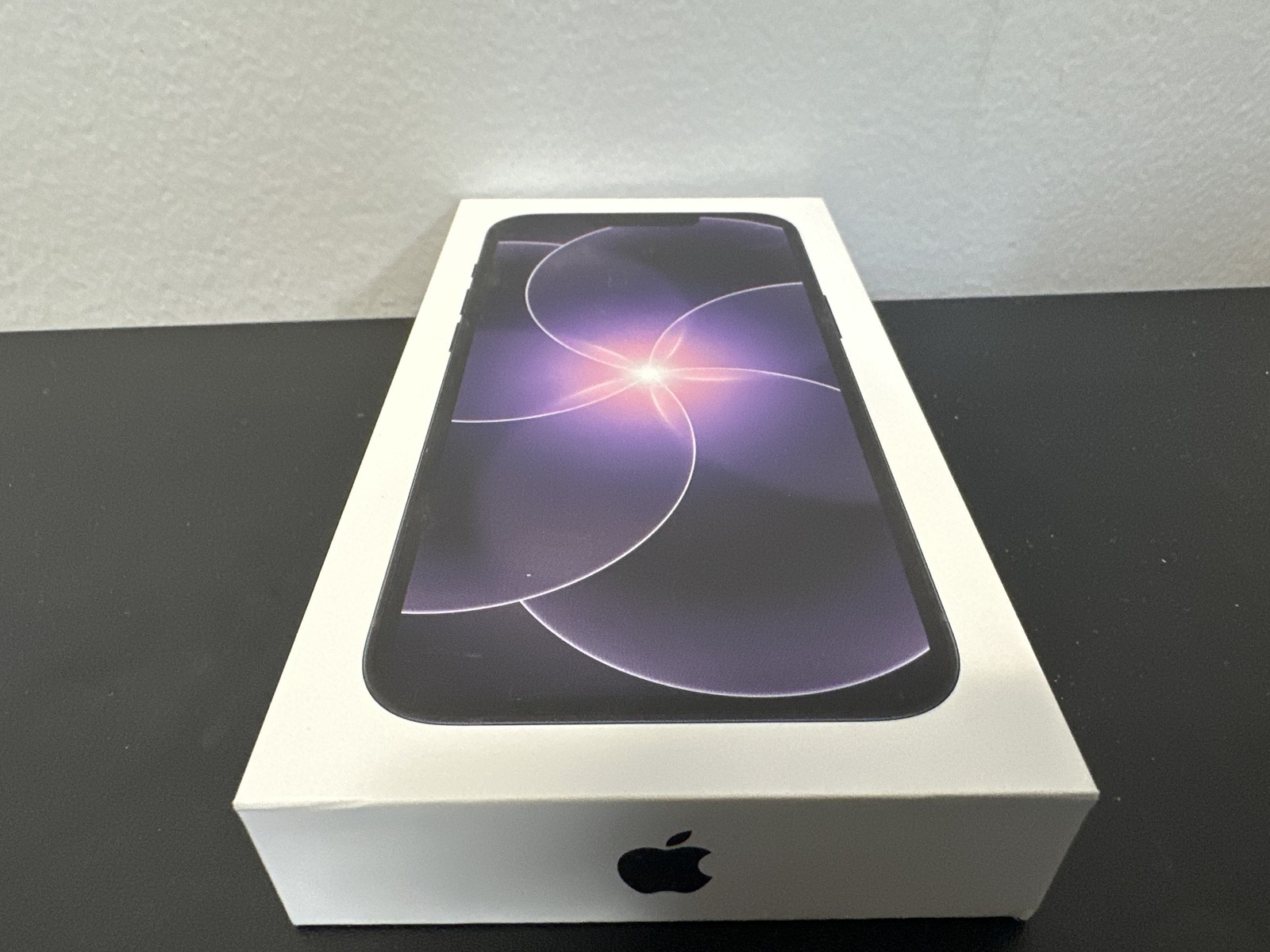 New *Sealed* Apple iPhone 17e 256GB Black Unlocked Worldwide Apple Warranty
