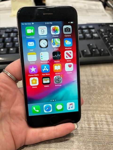 Apple iPhone 6 – 16GB – Space Gray (Verizon) A1549 (CDMA + GSM)