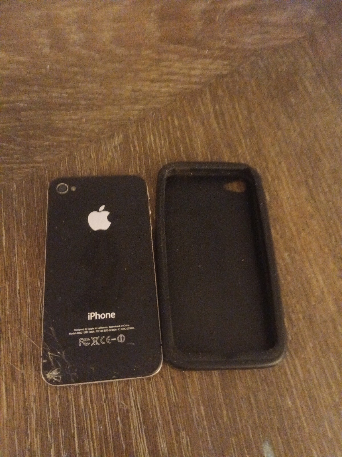 Apple iPhone 4s – 8GB -untested Because I Don’t Have The Chord For It