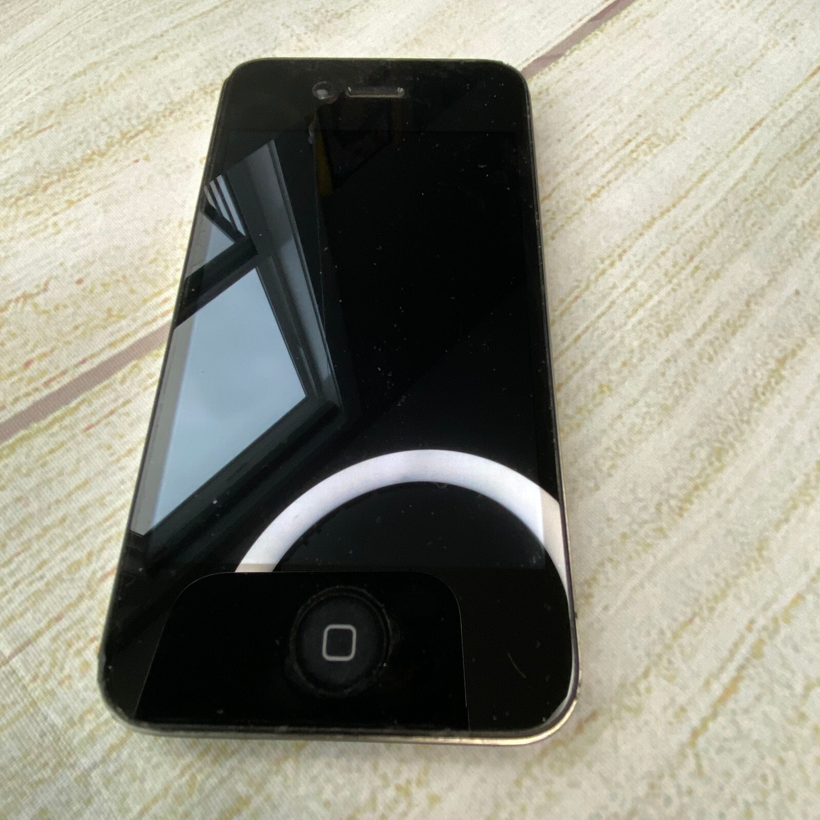 Black Apple iPhone 4 Model A1349 Untested Broken Glass Screen – For Parts