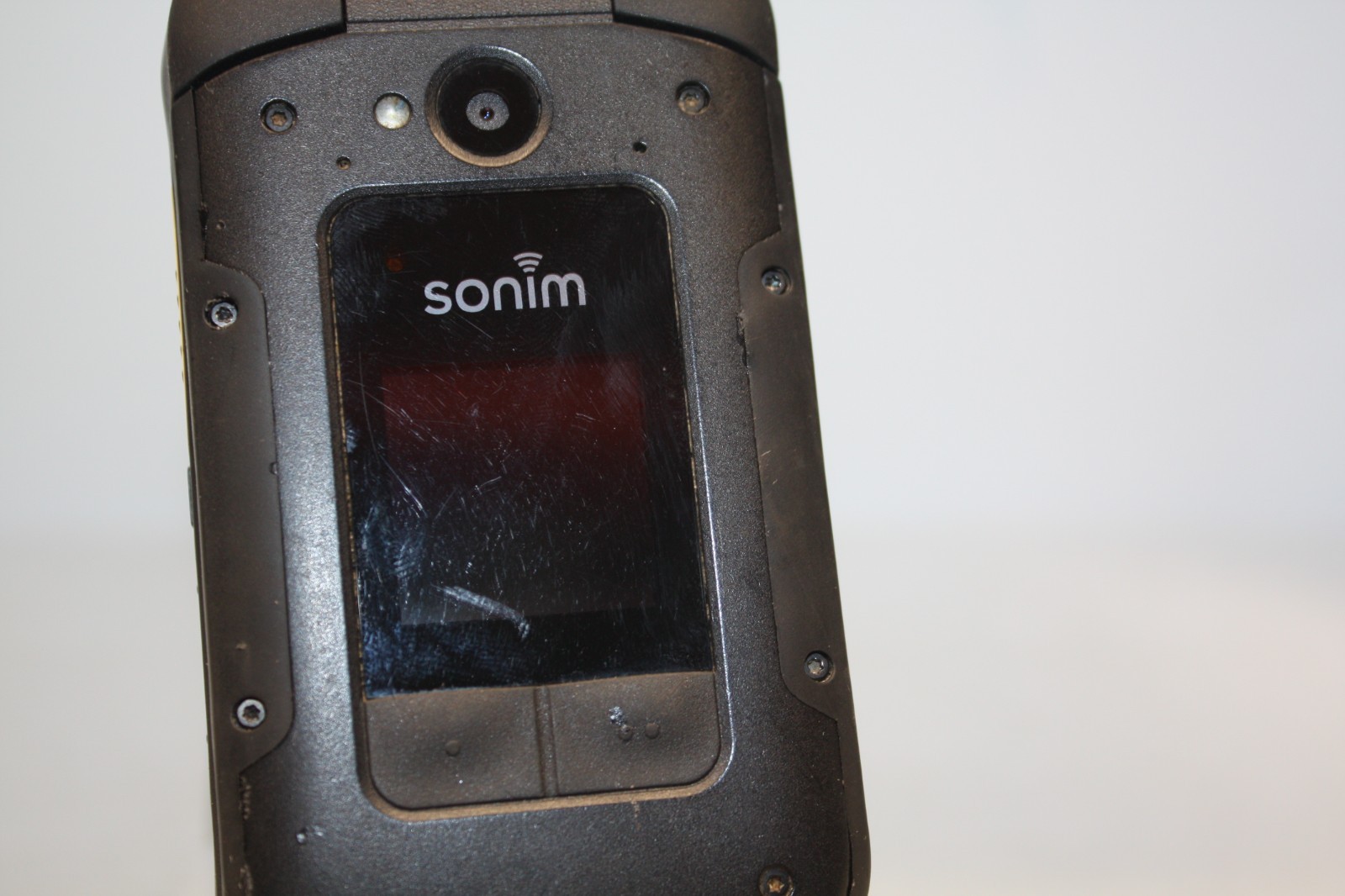 Sonim XP3 Plus XP3900 – 16GB (T-Mobile) Rugged Flip Phone, 002