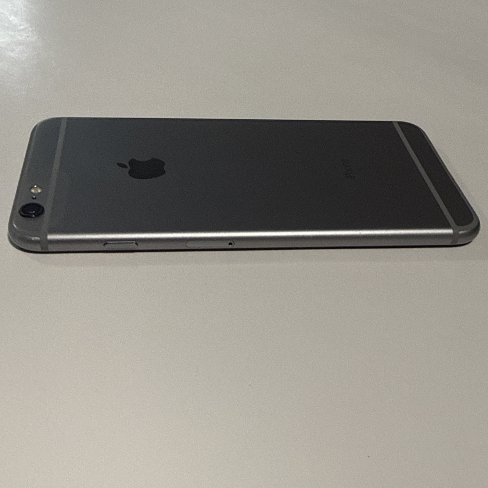 Apple iPhone 6s Plus (A1687) Space Gray 64GB (Unlocked) B Grade w/ OtterBox
