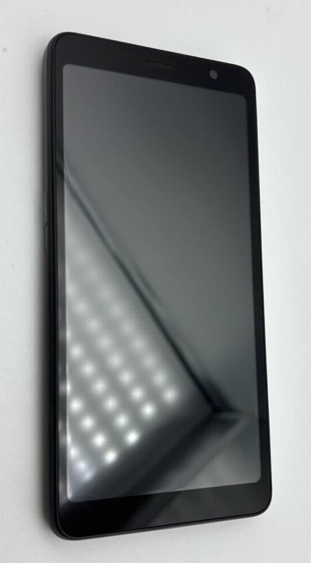 TCL A30 5.5″ Display Android Smartphone 32GB 3GB RAM 8MP Camera Tracfone Locked