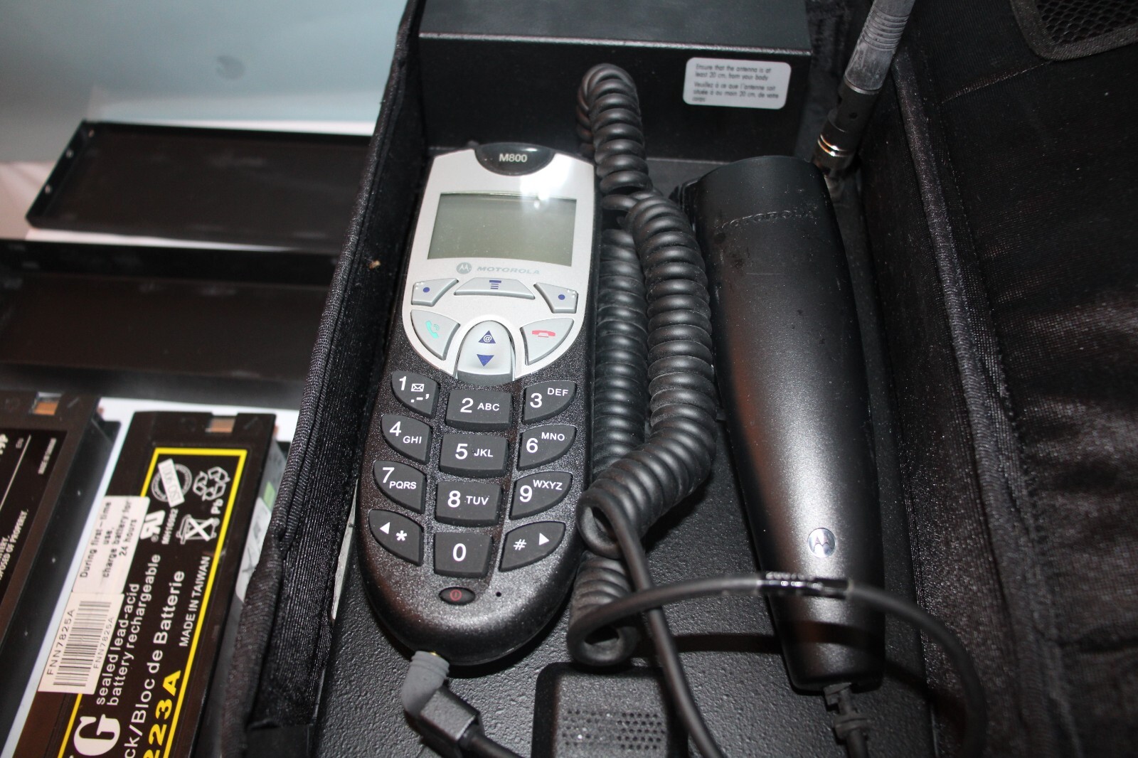 Motorola M800 CDMA Car Cellular Phone PLUS EXTRA “READ”