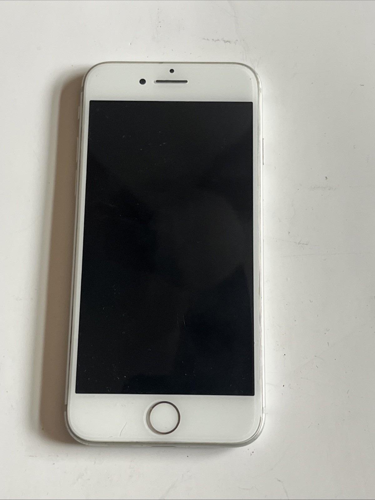 Apple iPhone 8 64GB Unlocked Silver A1863 | 99% BH | Cracked FG & Lens, LCD Spot