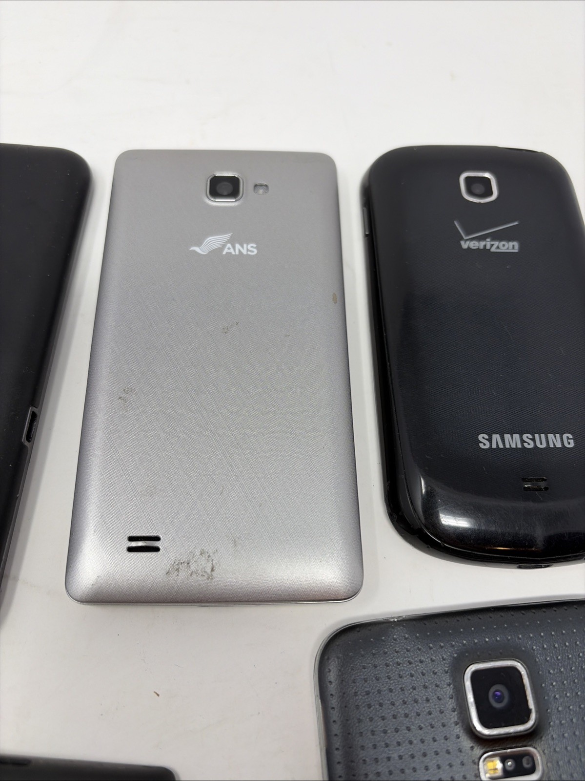 Lot of 7 Android / Windows Phones Untested For Parts / Repair