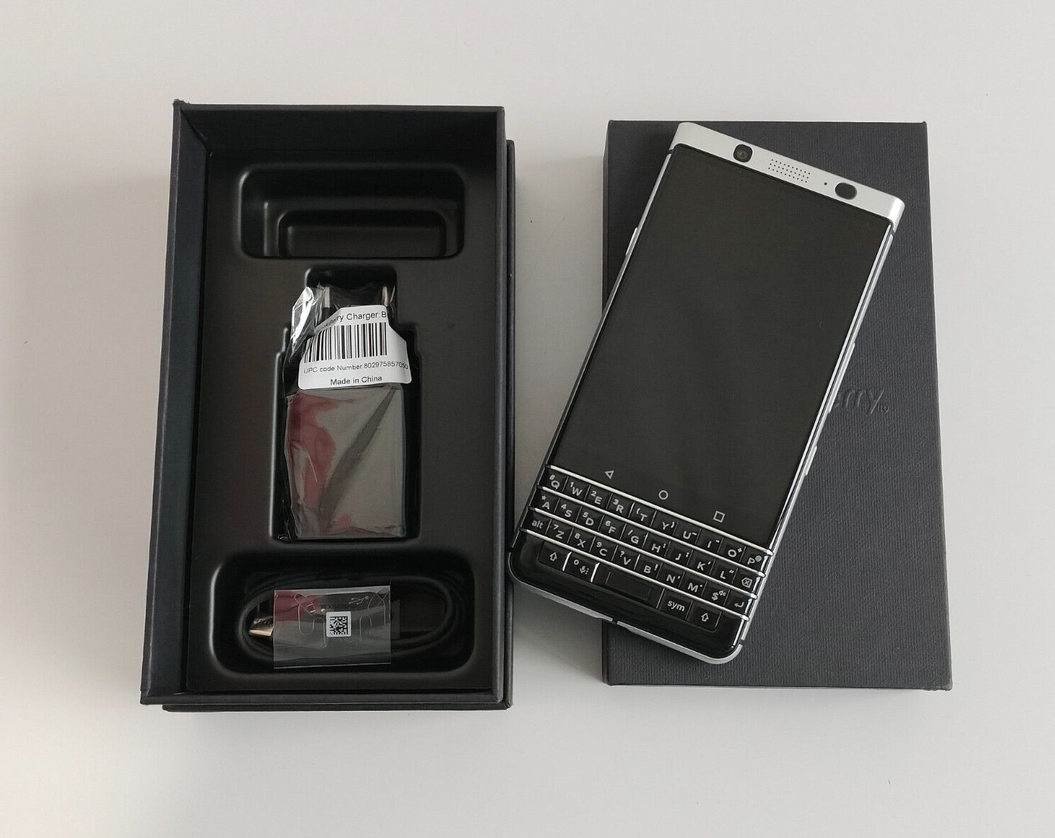 BlackBerry Keyone K1 BBB100-3 32/64GB 4.5in 12MP Android Phone