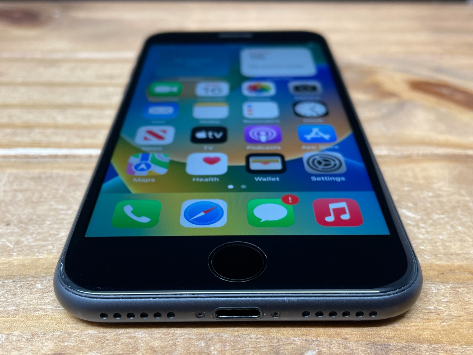 Apple iPhone 8 – 256 GB – Space Gray (Unlocked GSM) A1905 – Works – 83% Bat