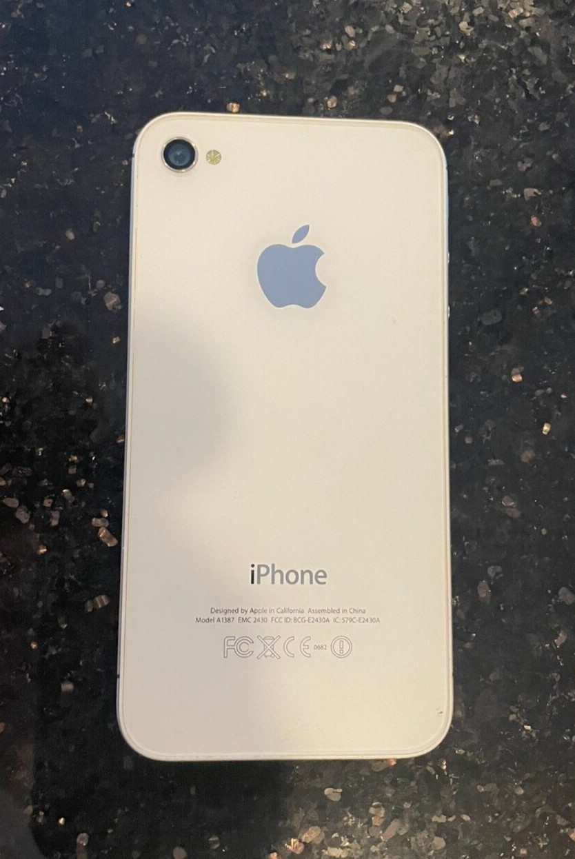 Apple iPhone 4s – 16GB – White (AT&T) A1387 (CDMA + GSM)