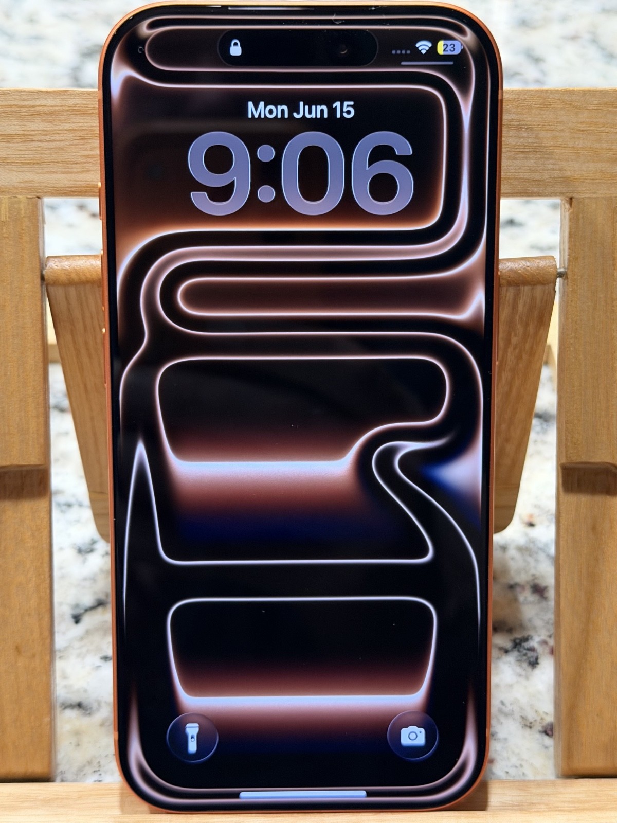 Apple iPhone 17 Pro – 1 TB – Cosmic Orange (Unlocked, only 2 charging cycles)