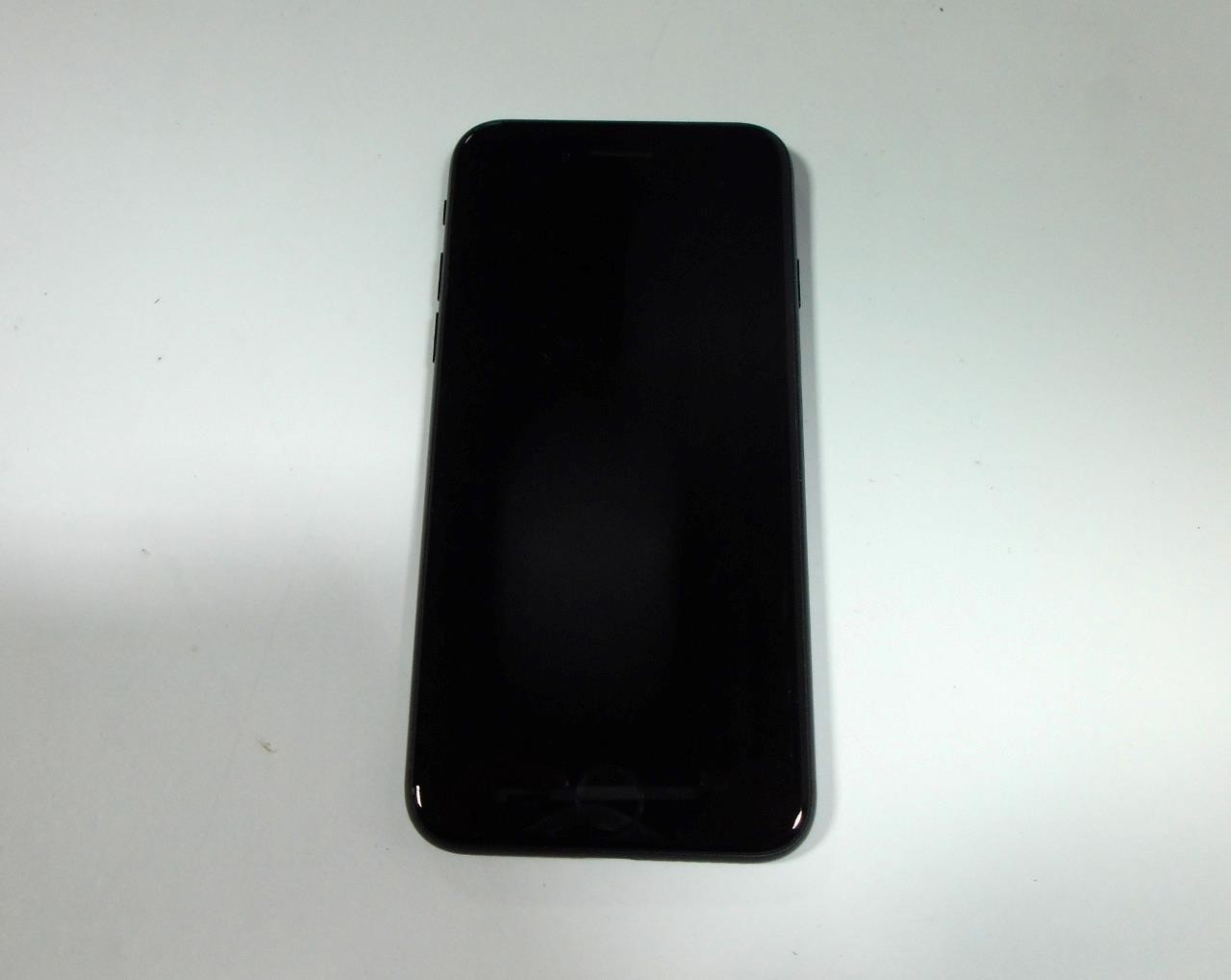 Apple iPhone SE A2275 64GB (Unknown) Black Touchscreen Smartphone