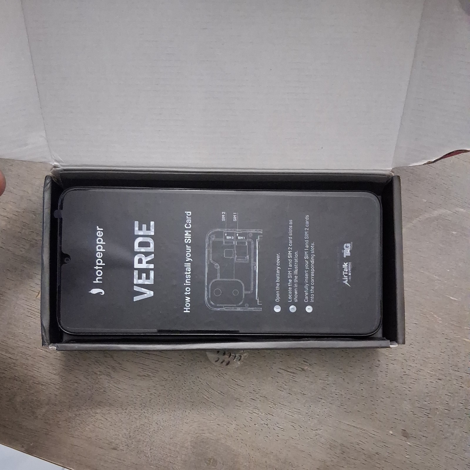 BRAND-NEW Hot Pepper Verde – 32GB Smartphone – GSM Unlocked [Black]