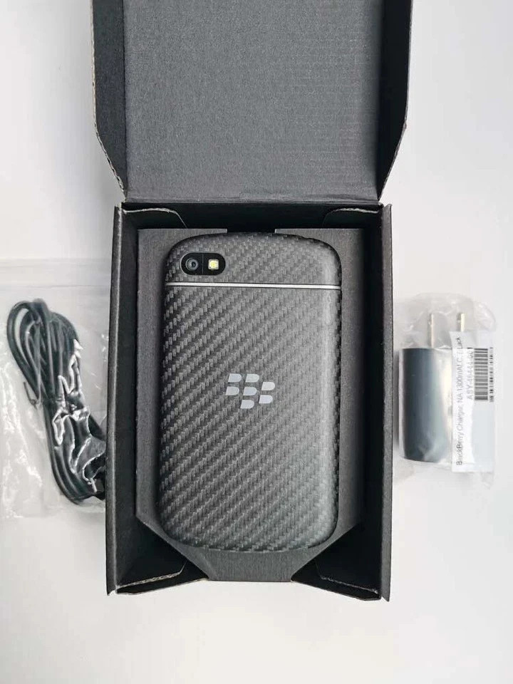 BlackBerry Q10 8MP 4G 16GB LTE 3.1″ Keyboard Unlocked Smartphone 1year warranty