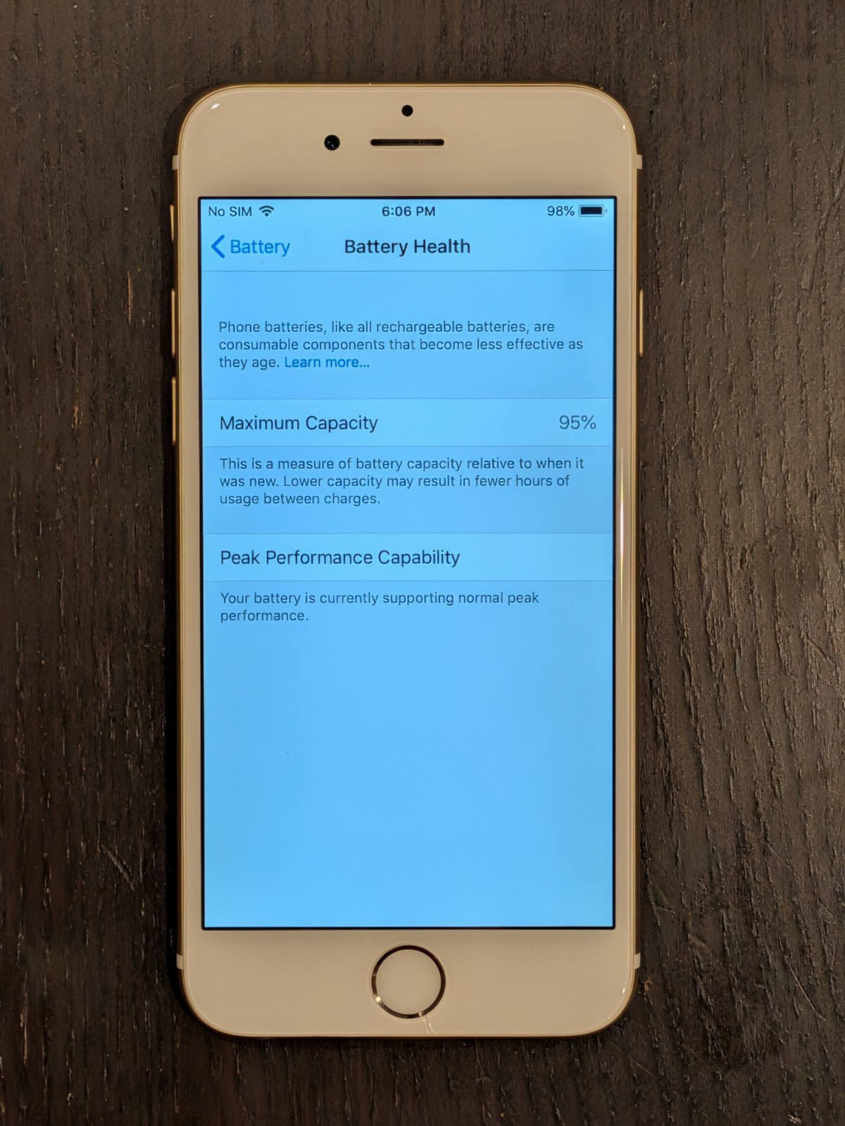 Apple iPhone 6 – 16GB – Gold (Sprint) A1549 (CDMA + GSM)