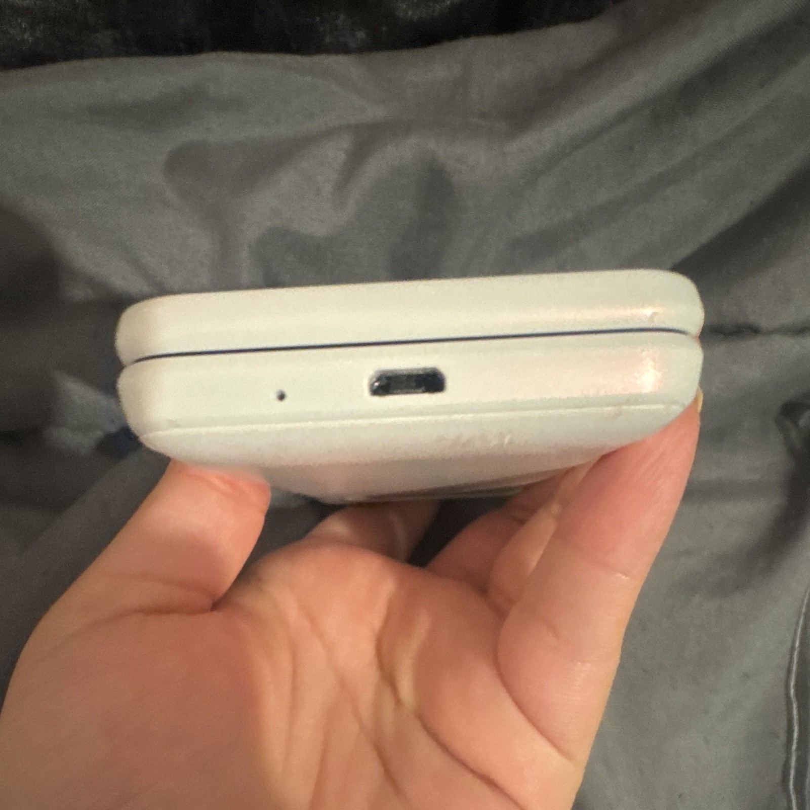 Samsung Galaxy Folder 2 SM-G160N Unlocked White Flip Android 32GB 8MP LTE