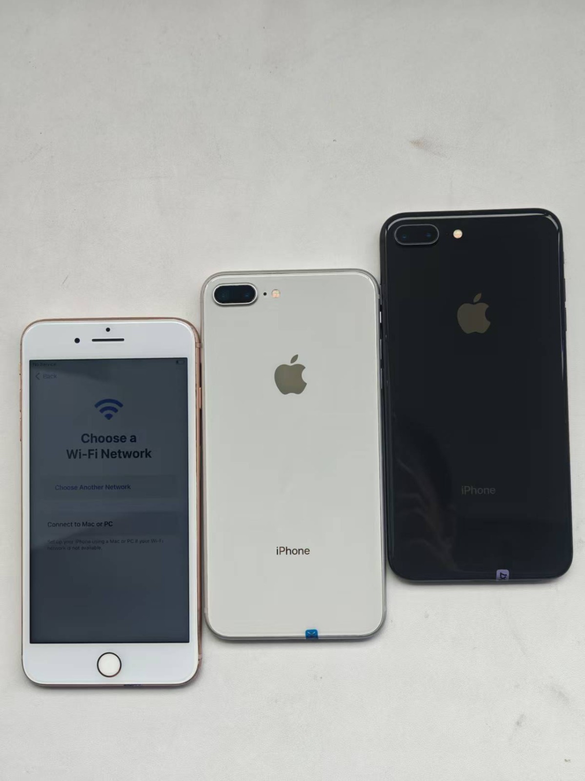 Apple iPhone 8 Plus – Unlocked Smartphone GOOD(any carrier)