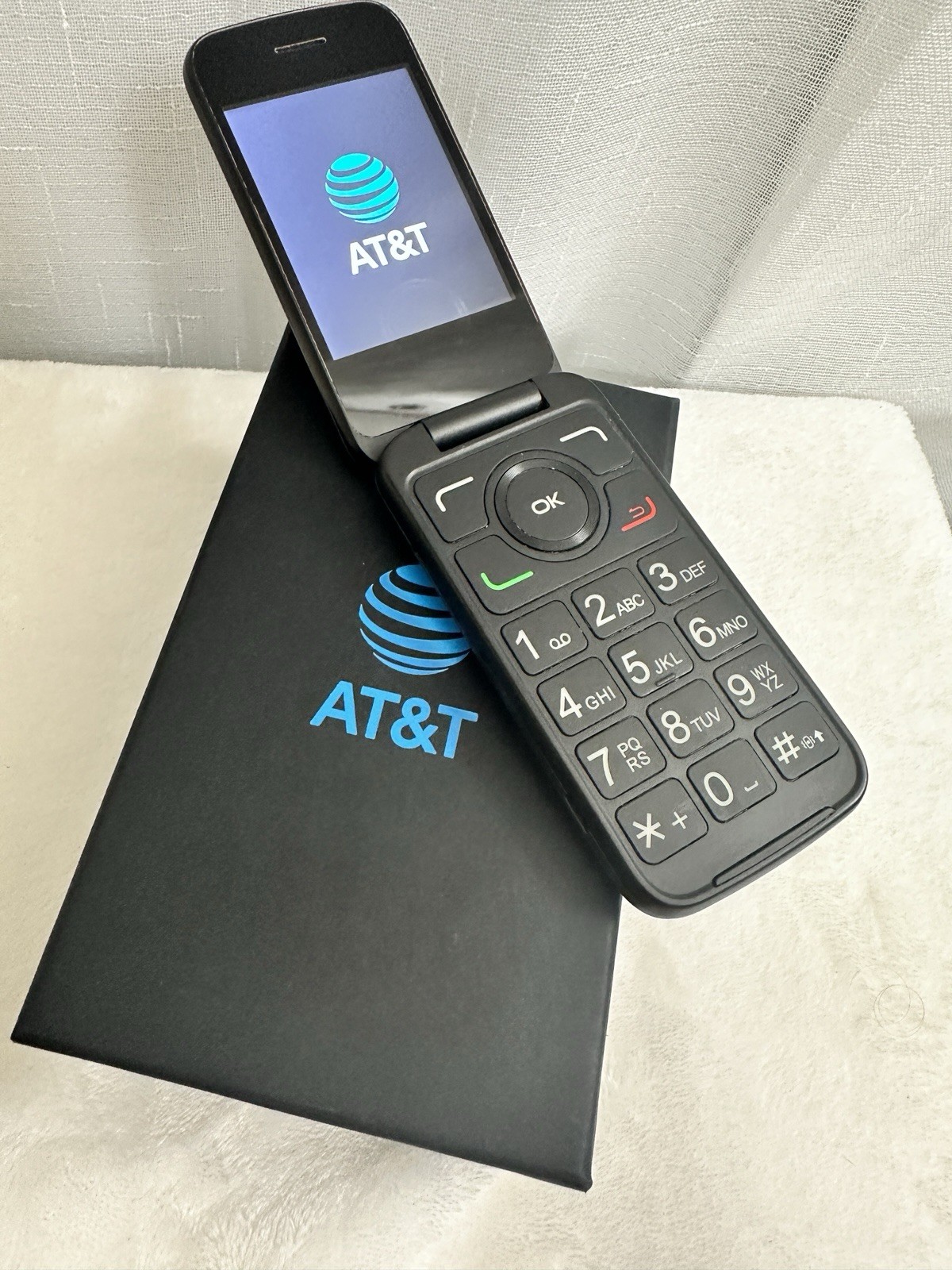 SMARTFLIP 4062R Alcatel AT&T Flip Phone 4GB Volcano Black KaiOS MicroSD