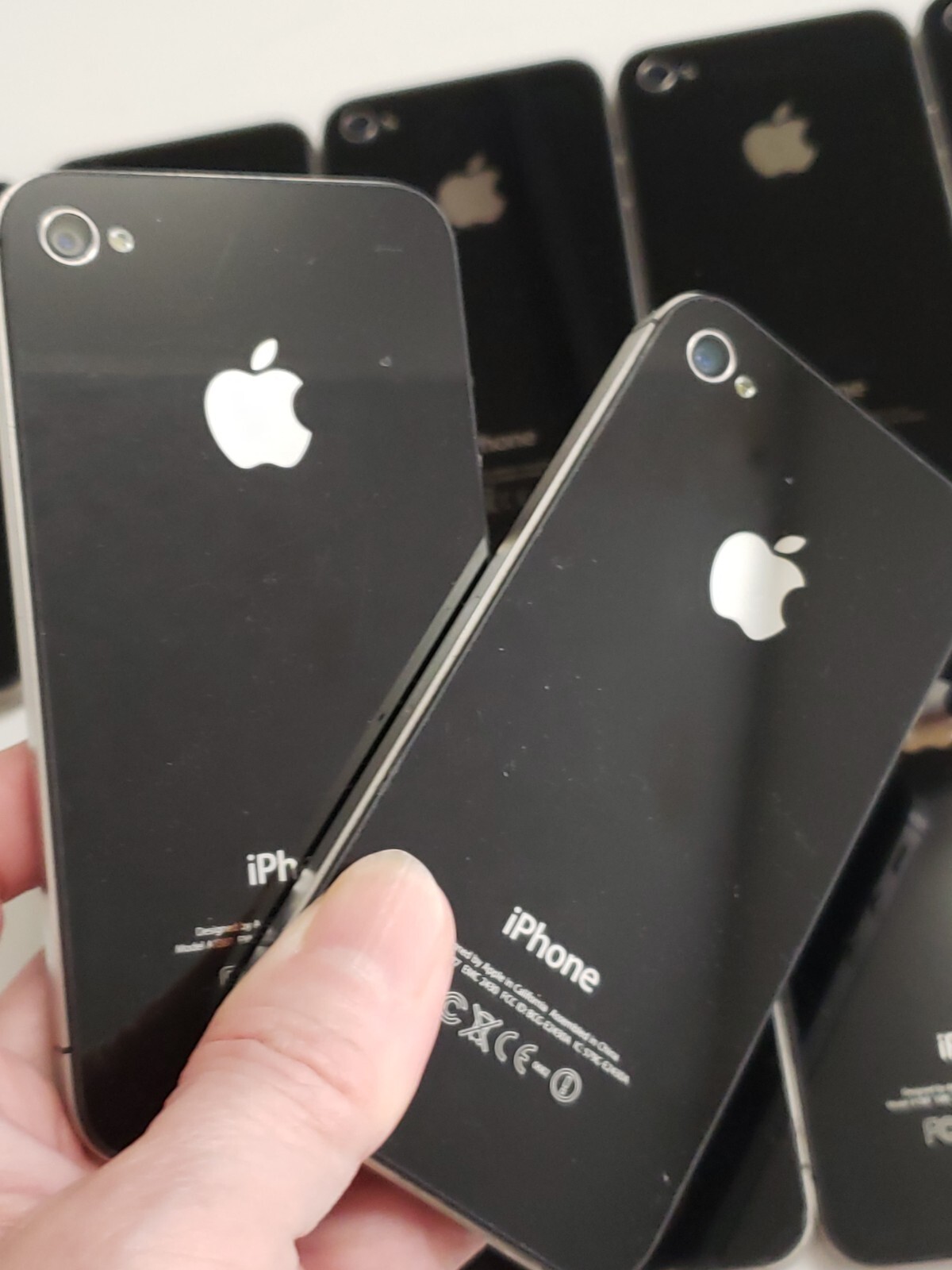 Lot of 10 Apple iPhone 4S A1387 16GB Black ( AT&T/ Verizon /OTA )