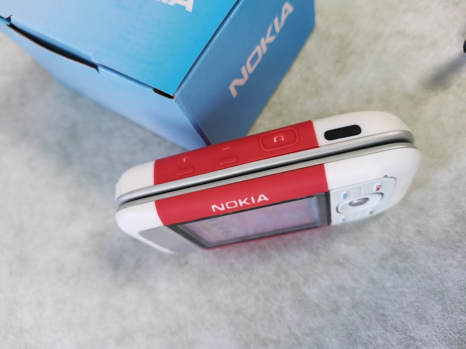 Nokia 5300 XpressMusic UNLOCKED( GSM) MP3 FM ORIGINAL Cellular Phone