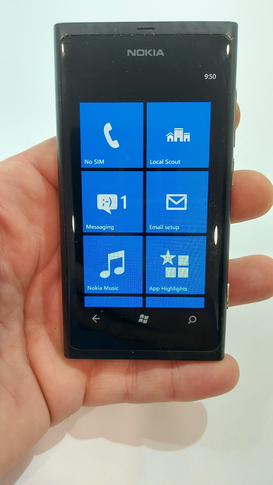 4565.Nokia Lumia 800 Very Rare – For Collectors – Unlocked