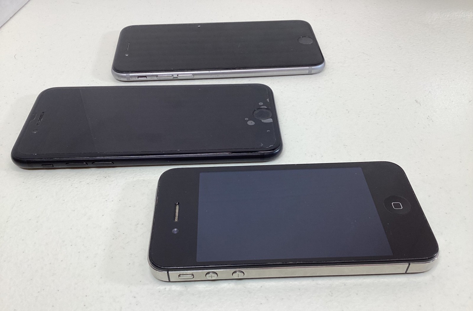 Apple iPhone Lot Of 3 – A1387 16GB, A1549 64GB, A1778 32GB Parts or Repair Only