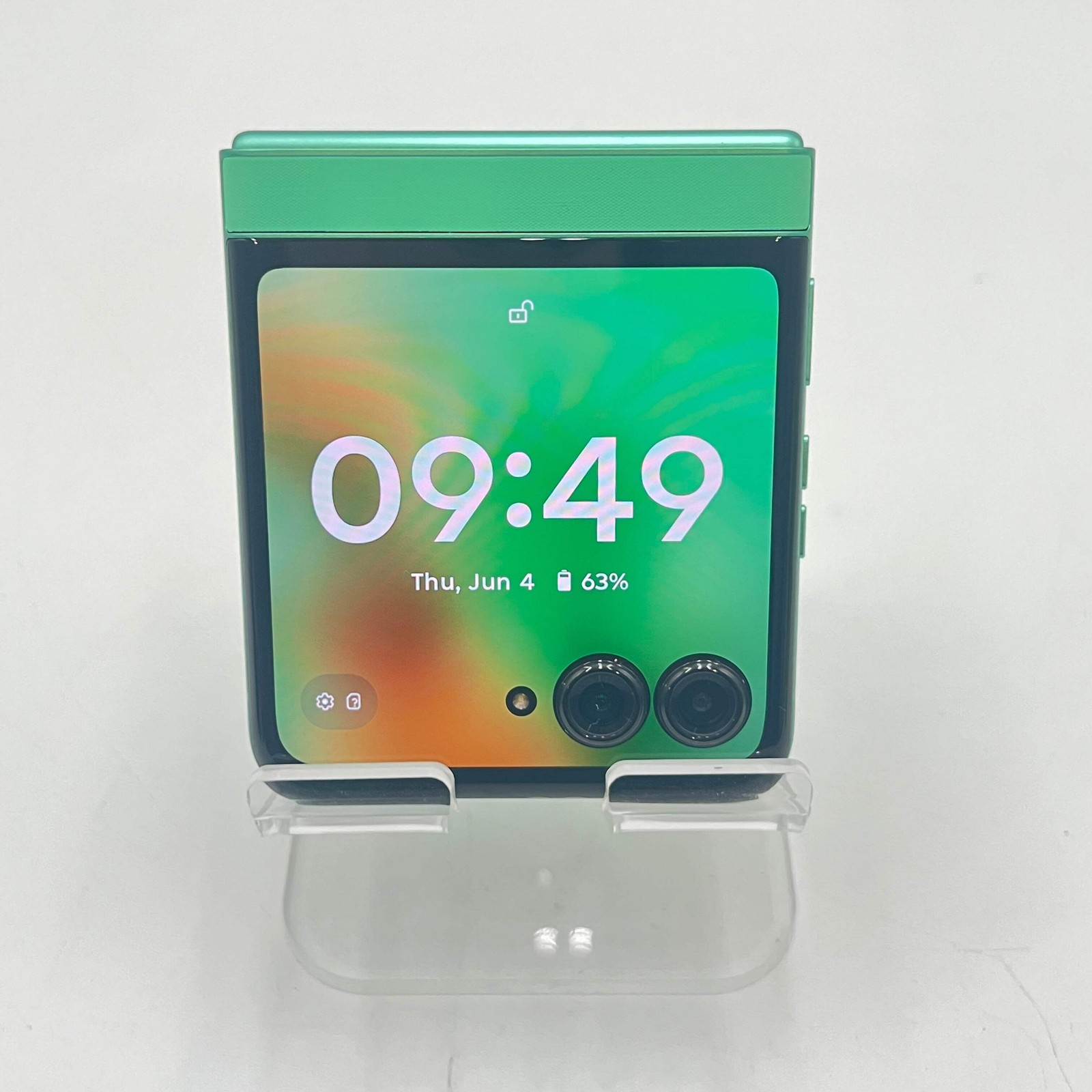 Motorola Razr 2025 XT2553V 256GB Green Verizon only mint condition