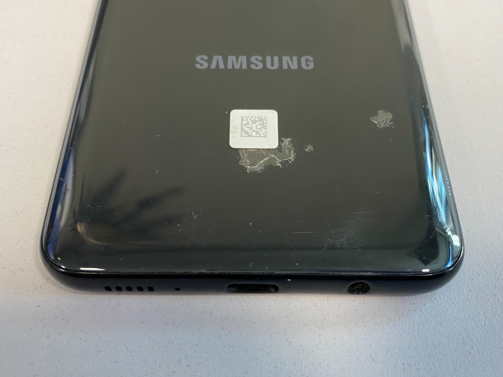 Samsung Galaxy A20 32GB SM-A205U Verizon Black – Back Panel Damage PARTS
