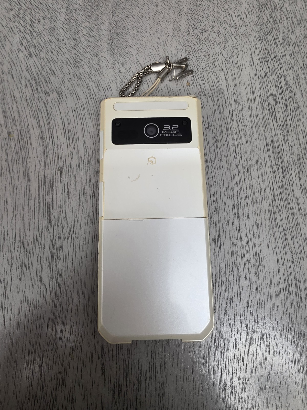 Sharp Aquos Docomo SH905iTV Japanese Flip Phone VIERA Keitai Mobile Phone – 2008