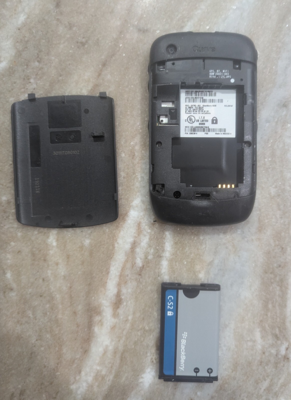 BlackBerry Curve 9330 – 512 MB – Clear (Verizon) AS IS