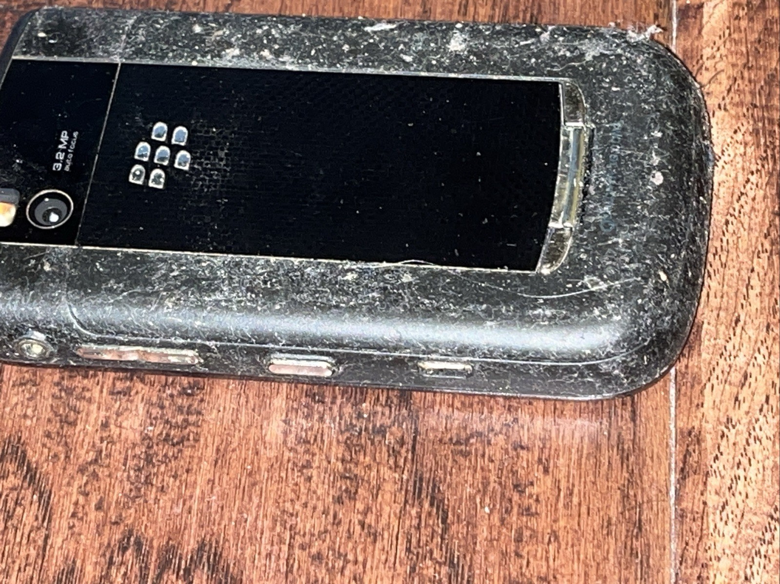 BlackBerry Tour 9630 – 256 MB – Black (Verizon Locked) NO BATTERY