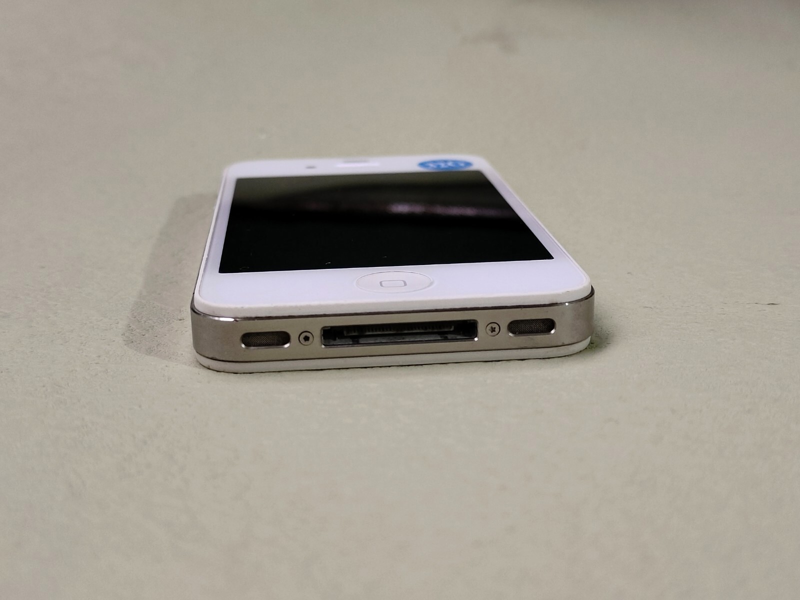 90%N ew Working Apple iPhone 4/4s White/Black 8/16/32GB UNLOCKED CCD Camera
