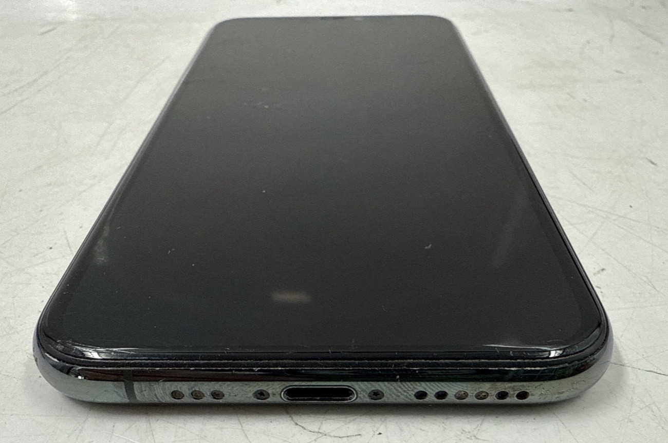 Apple iPhone 6S + 2 other iPhones & Series 3 Apple watch Parts/Repair EB-18540