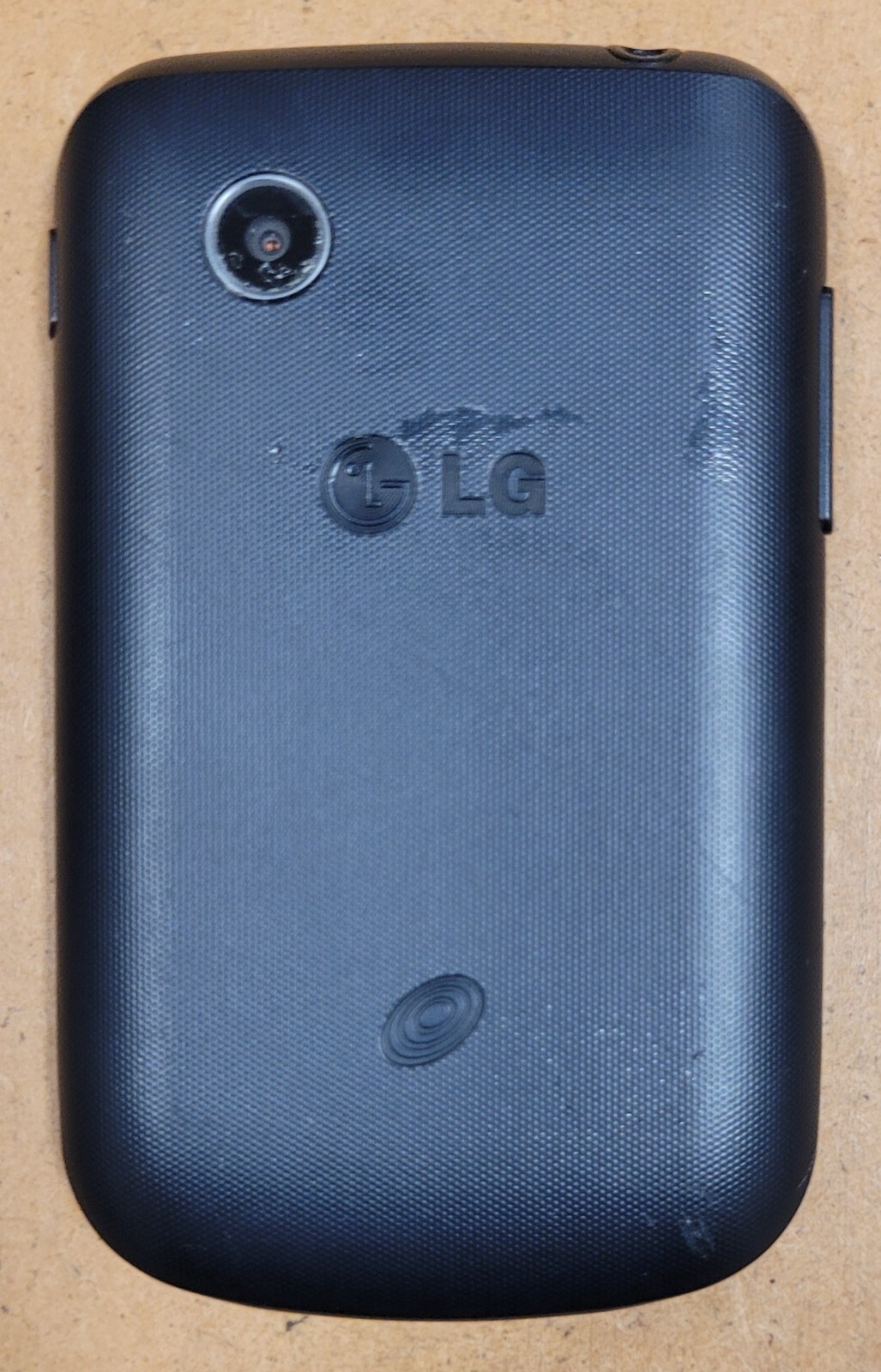 LG 305C / LG305C – Black and Gray ( TracFone ) Very Rare CDMA Cellular Phone