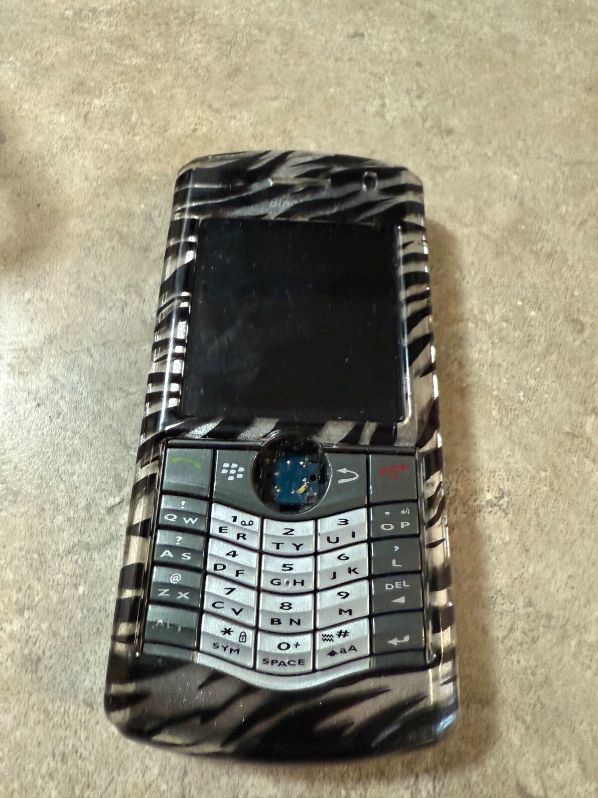 Blackberry Pearl 8110 – 64 MB – Titanium (AT&T)