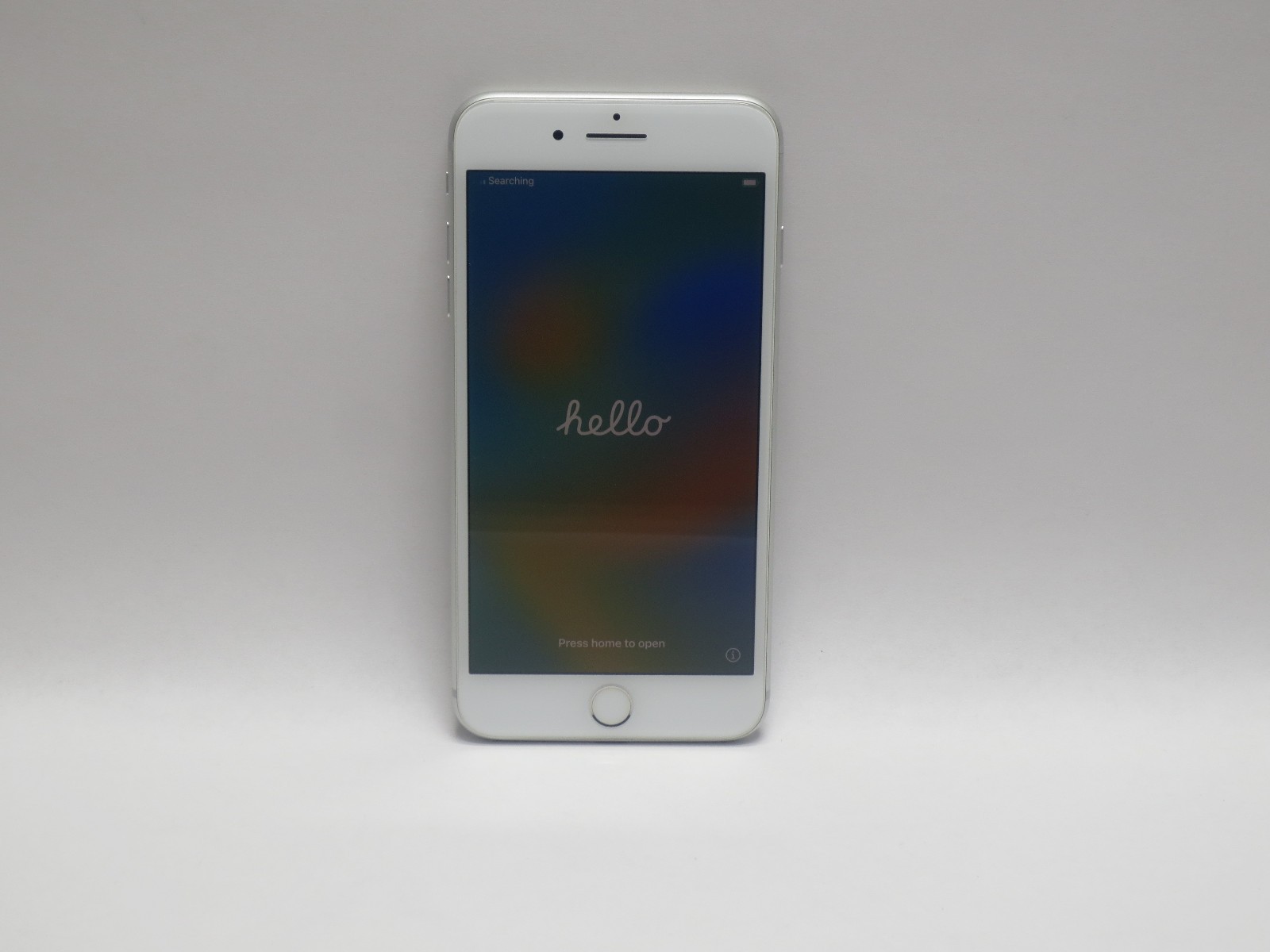 Apple iPhone 8 Plus 64GB Silver/White (A1897) iOS Unlocked Any Carrier