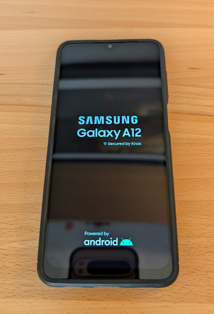 Samsung Galaxy A12 32GB – AT&T Prepaid Smartphone – Blue – Excellent condition