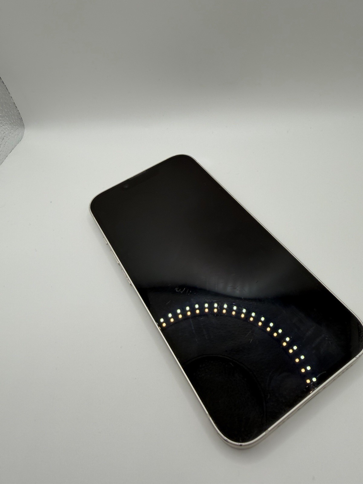 Apple iPhone 14 256GB Unlocked – Starlight