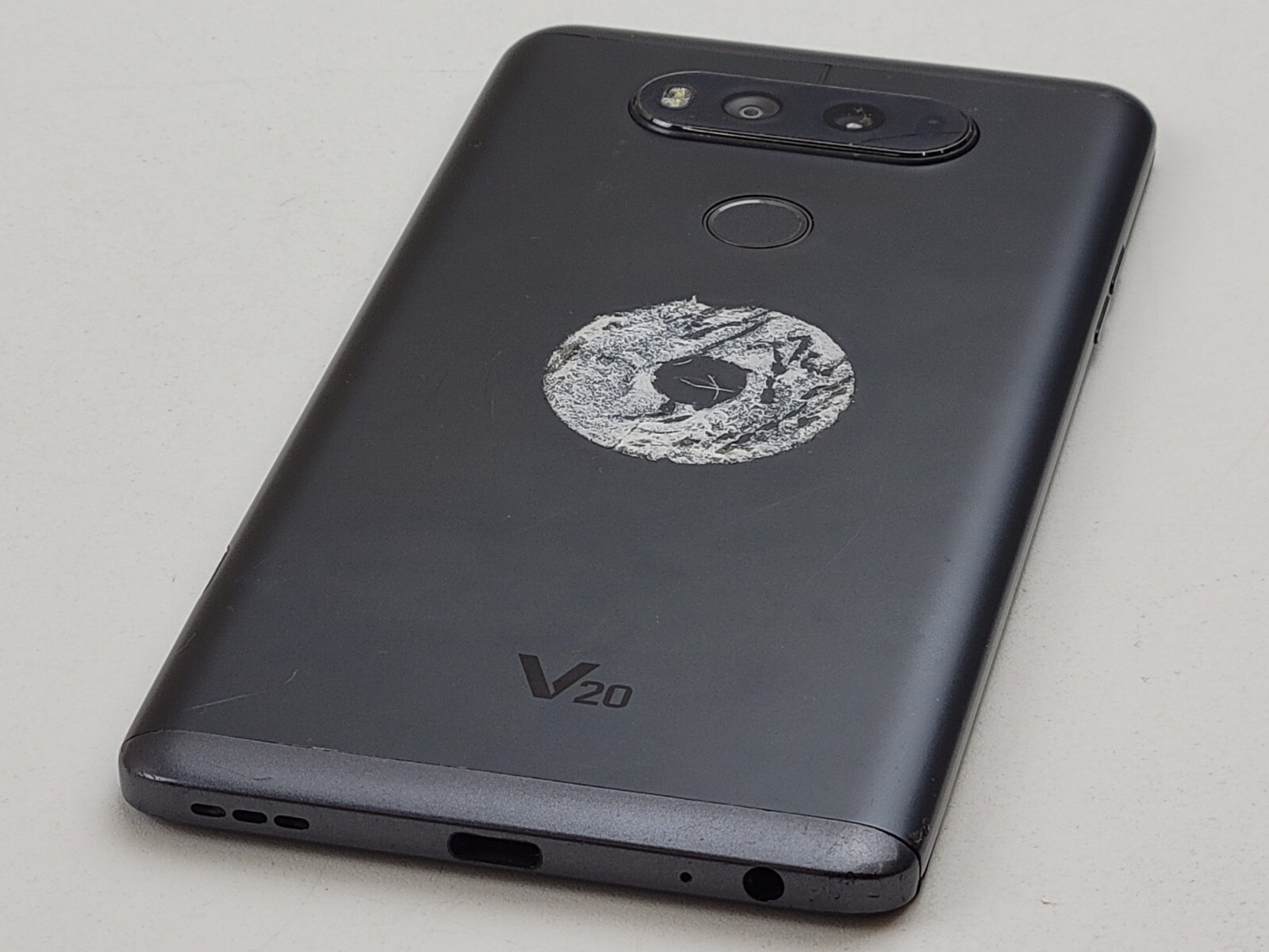 LG V20 (LG-H918) 64GB – Gray (T-Mobile) – POOR CONDITION – Clean IMEI – J0070