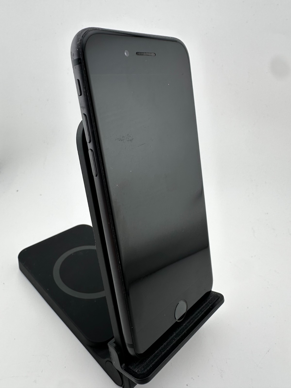 Apple iPhone 8 64GB Space Gray (T-Mobile) “PLEASE READ”