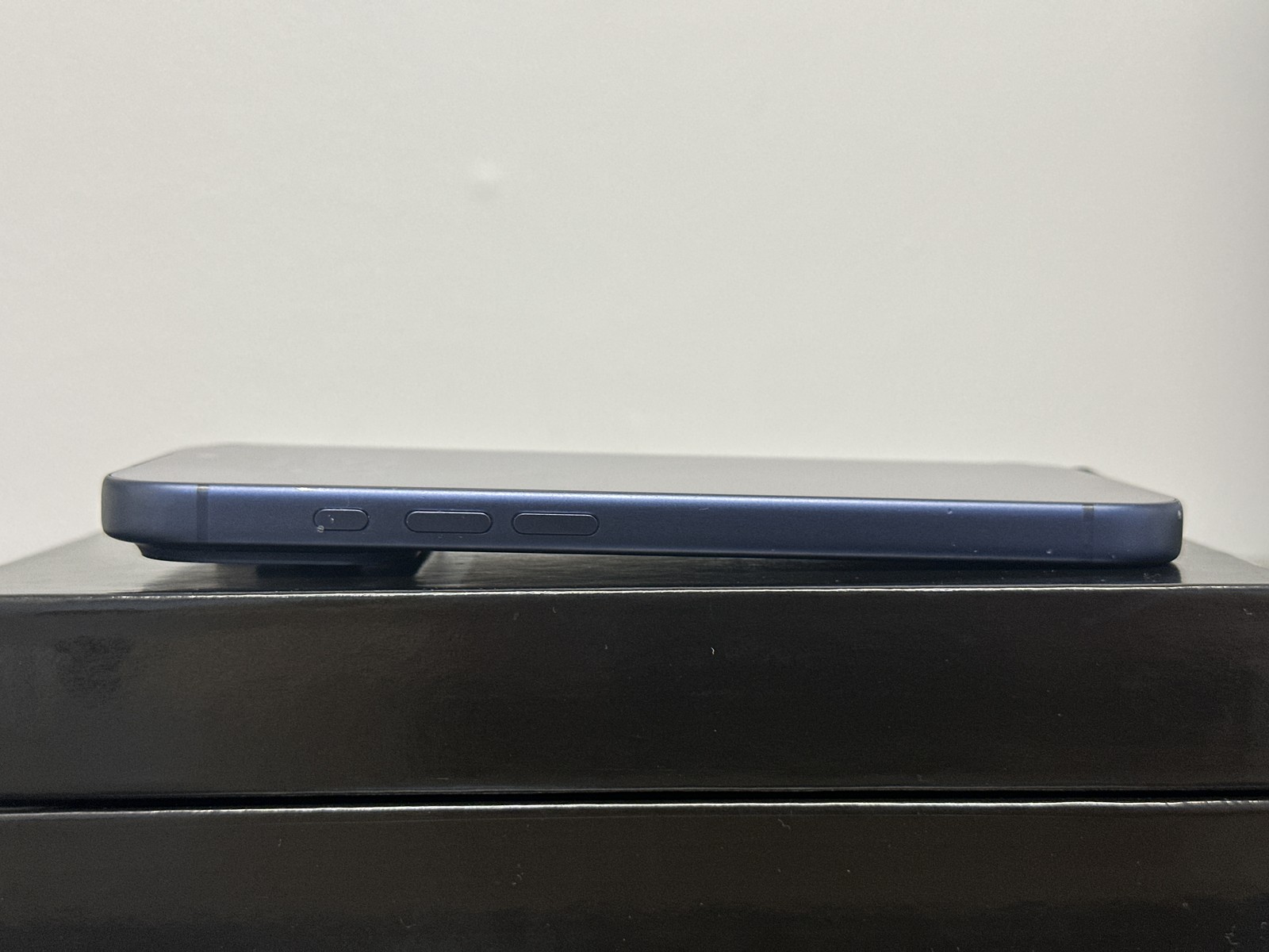 Apple iPhone 17 Pro 256GB Blue Unlocked (100% Battery) Never Repaired