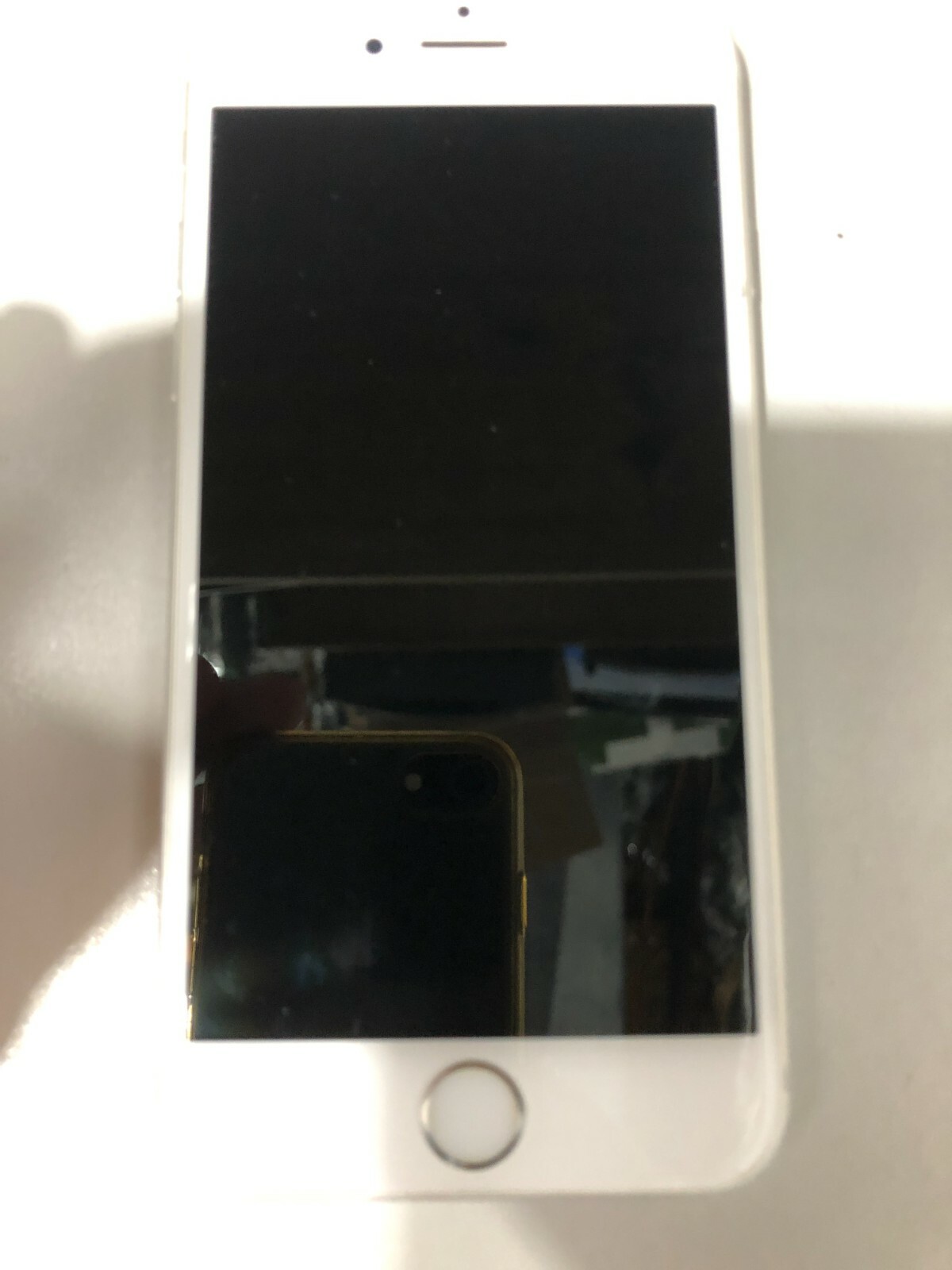 Apple iPhone 6s – 16GB – Silver (Sprint) A1688 (CDMA GSM)