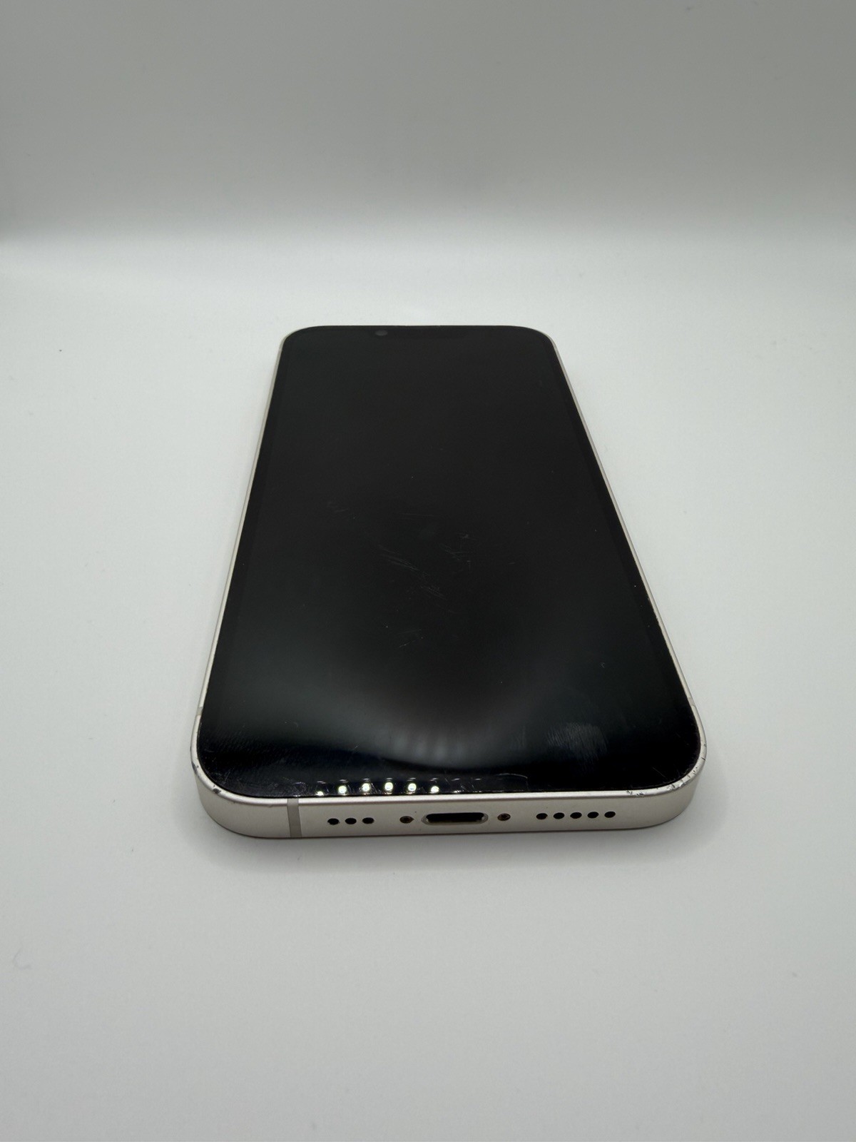 Apple iPhone 14 256GB Unlocked – Starlight