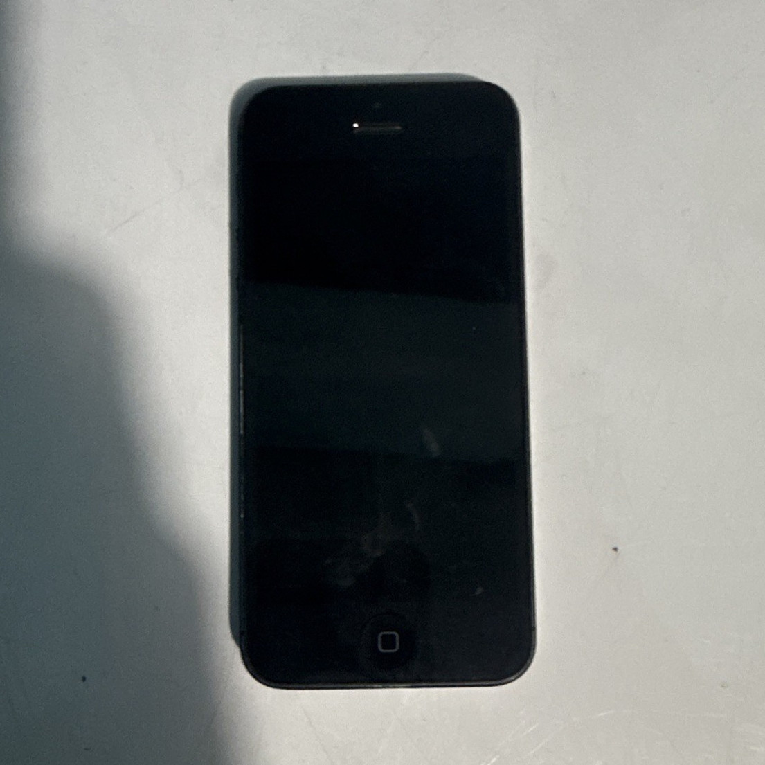 Apple iPhone 5 16GB Gray Unlocked A1429 GSM iOS Smartphone (Untested)