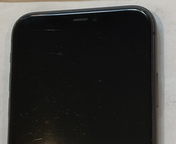 FULLY FUNCTIONAL GSM UNLOCKED iPhone 11, 64GB A2111 MHC43LL/A 26.3.1 80% BATTERY