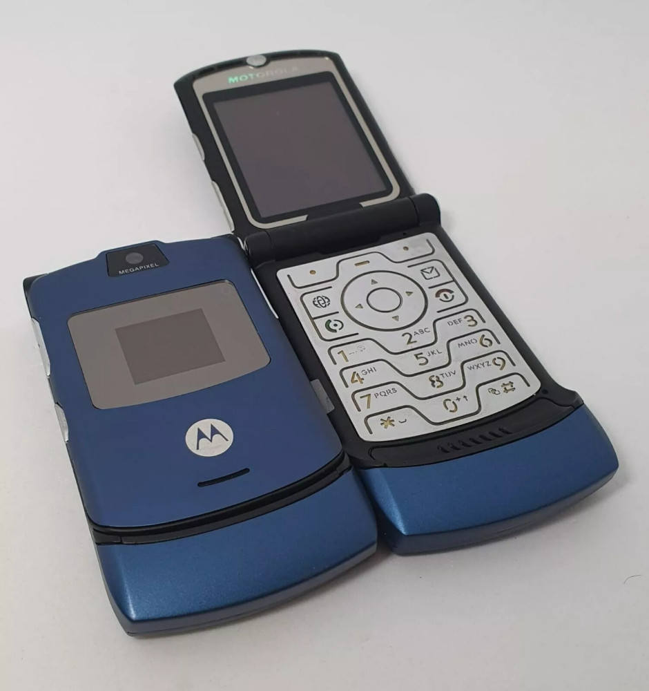 Unlocked Motorola RAZR V3 Unlocked Flip GSM Bluetooth MP4 video Mobile Phone