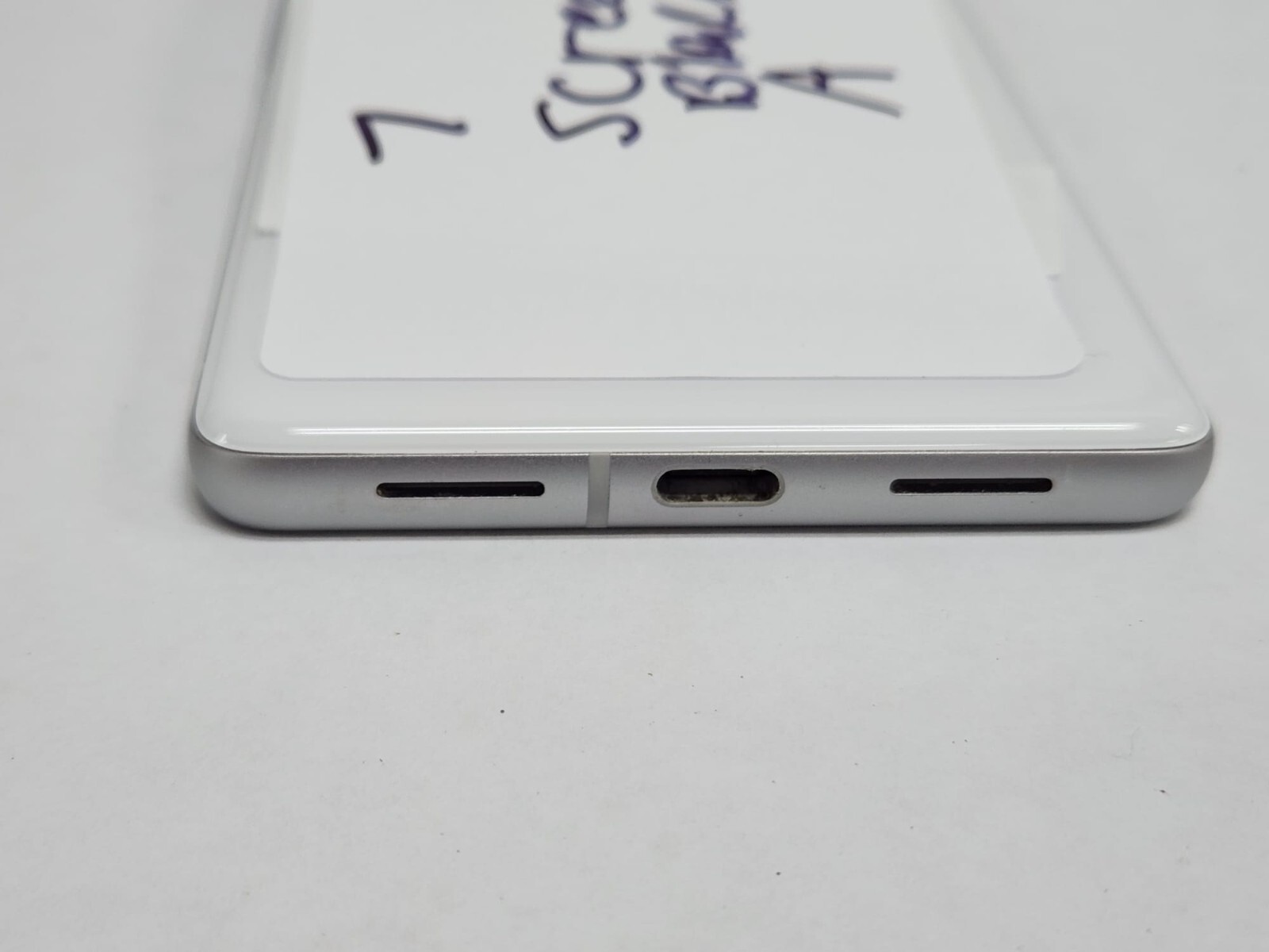 DEFECTIVE – Google Pixel 7 – 128GB – White – Unknown- 8497