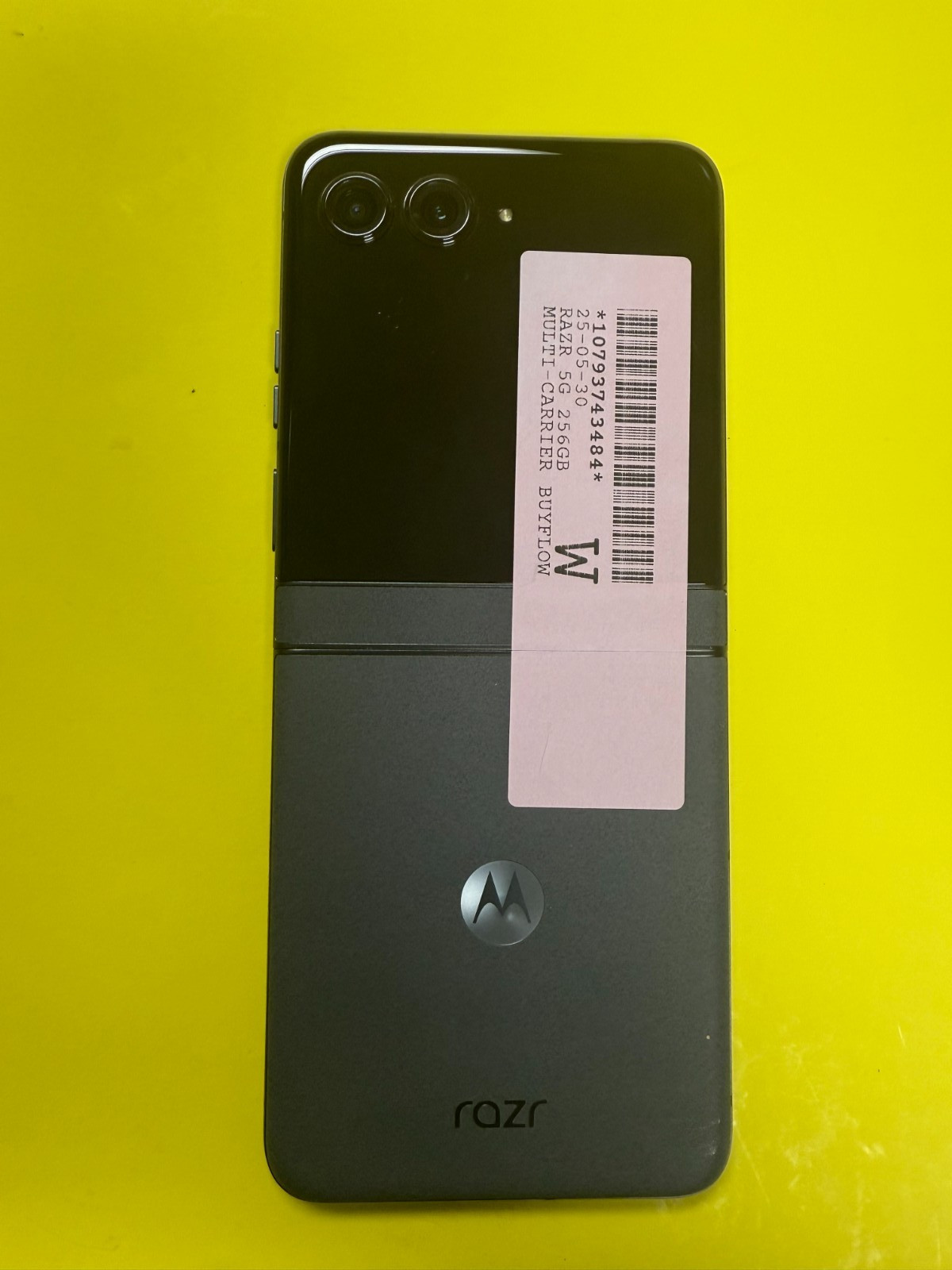 Motorola Razr 2024 – 256GB – Koala Gray – XT2453 (Unlocked) – Average Condition