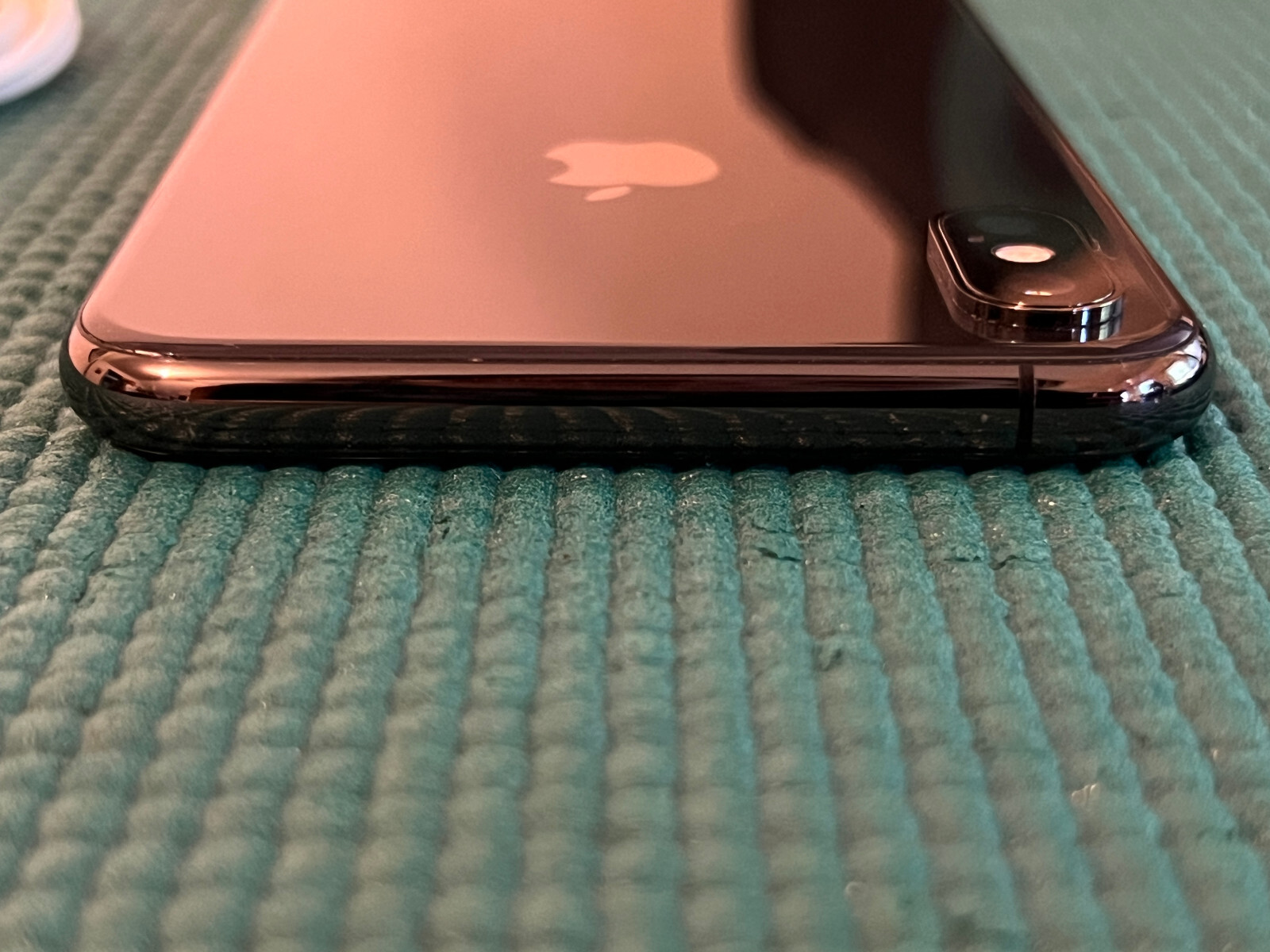 Apple iPhone XS Max – 256GB – Space Gray (Unlocked) A1921 (CDMA + GSM)